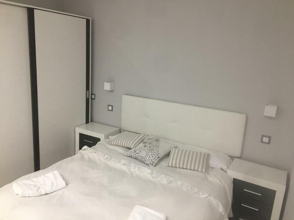 Apartamento Ausonio 2 Dormitorios メリダ エクステリア 写真